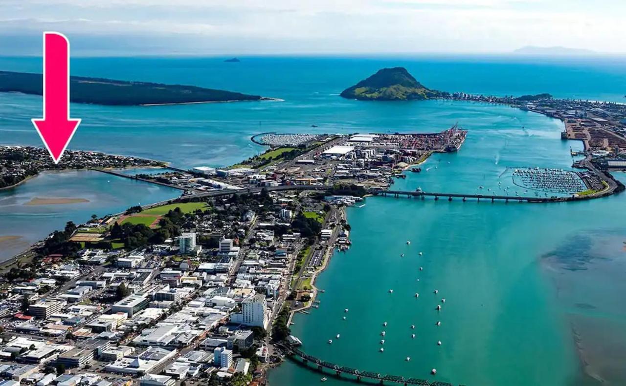 Tauranga - Big, Beautiful Villa On The Water! Exterior photo